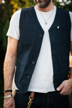 Men &SONS Waistcoats><noscript><img width=