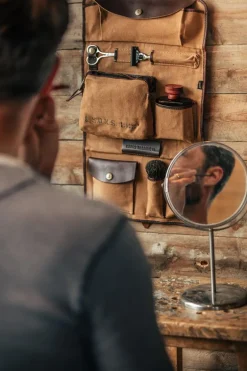 Men &SONS Essentials>Essentials Toilet Bag Tan