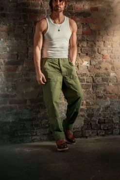 Men &SONS Bottoms & Shorts><noscript><img width=