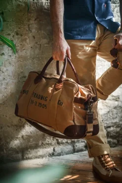 Men &SONS Leather Goods>Getaway Bag Tan