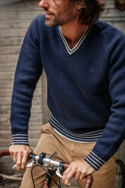 Men &SONS Jackets & Coats>Old School V-Neck Jumper Navy