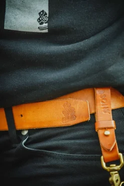 Men &SONS Leather Goods><noscript><img width=