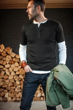 Men &SONS Tops>The New Elder Henley Short Sleeve Shirt Black