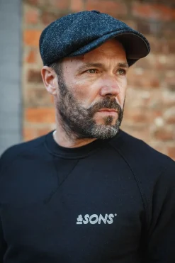 Men &SONS Knitwear>Thompson Baker Boy Hat- Black Herringbone