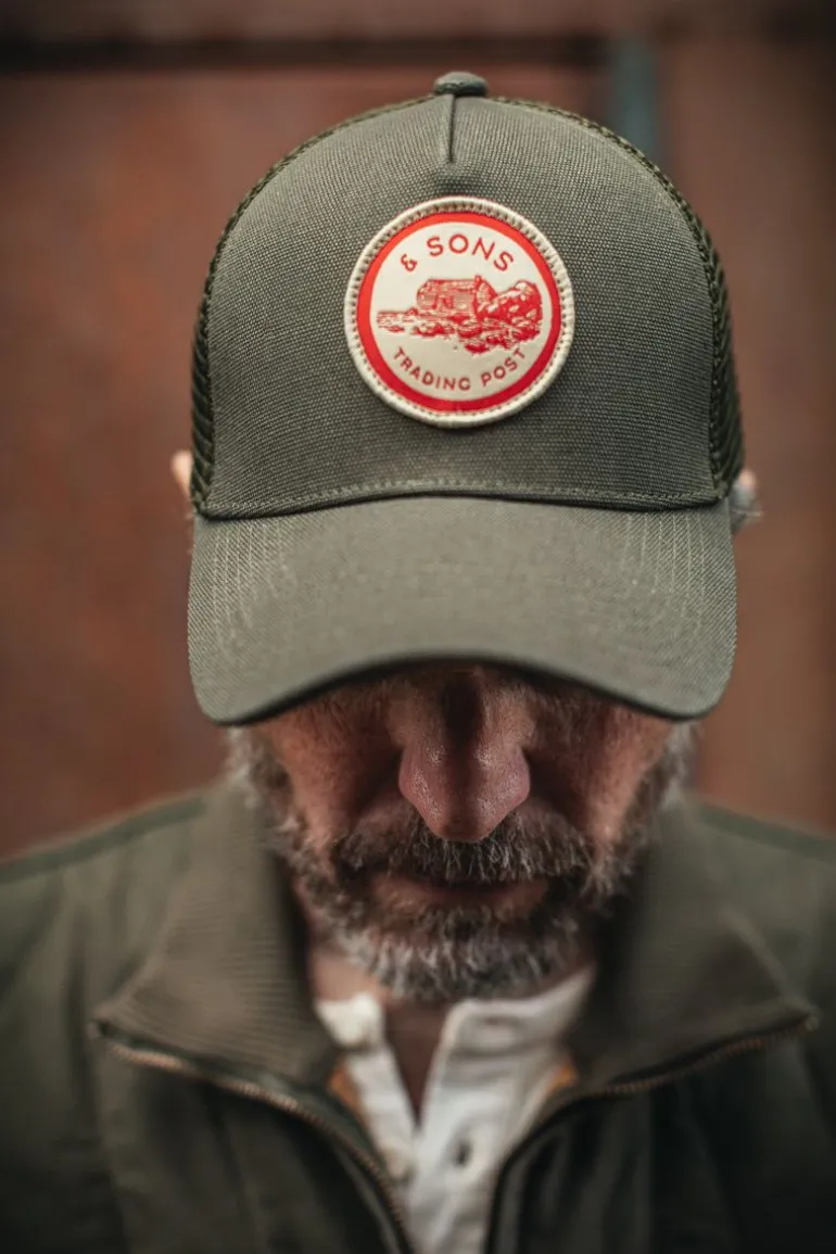 Men &SONS Headwear>Trucker Badge Cap Army Green