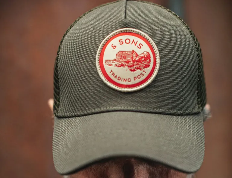 Men &SONS Headwear>Trucker Badge Cap Army Green